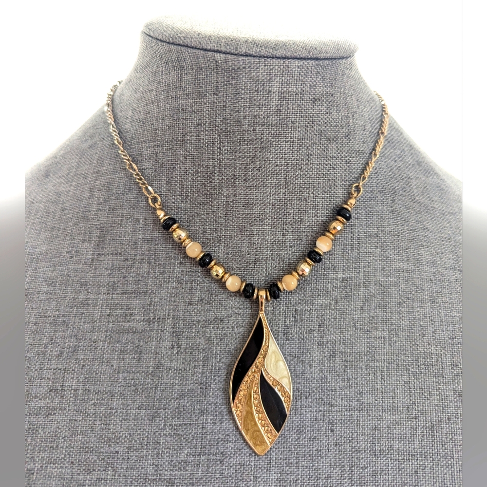 Vintage KC Designs Gold Tone Figaro Chain Beaded Enamel Glam Pendant Necklace